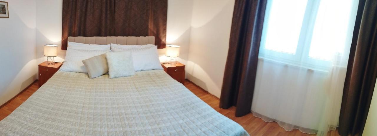 Apartments Surjak Orebic Luaran gambar