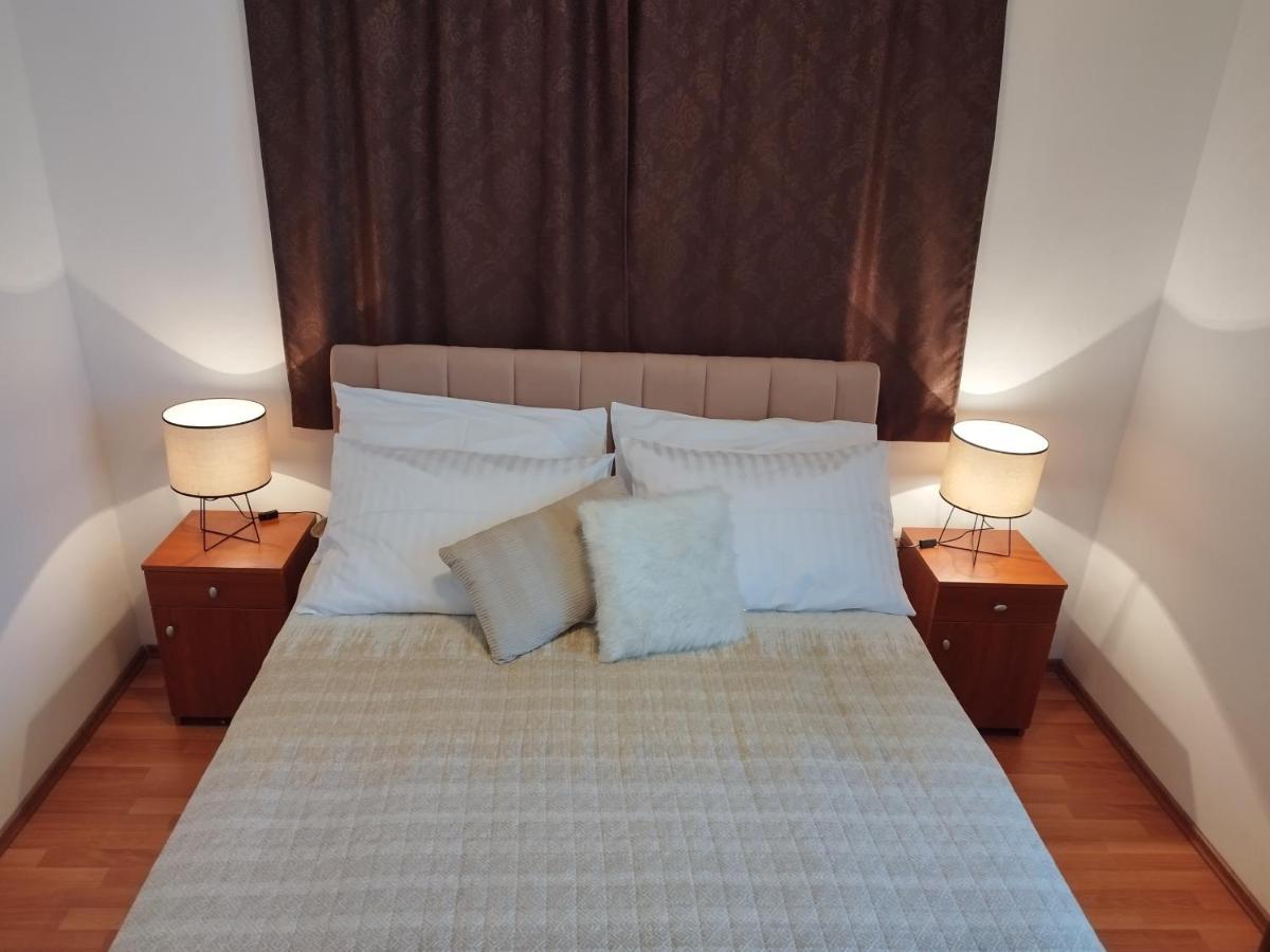 Apartments Surjak Orebic Luaran gambar