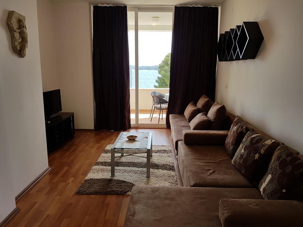 Apartments Surjak Orebic Luaran gambar